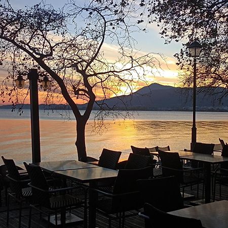 Kelly'S Penthouse Lägenhet Nafpaktos Exteriör bild